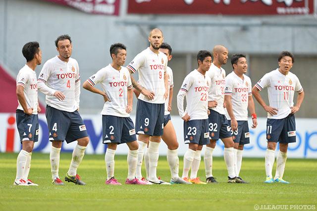 名古屋主帅怒批裁判，疑点众多球迷呼吁公正的简单介绍